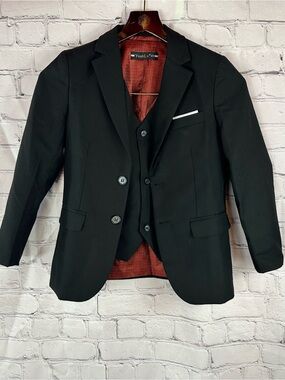 Yuan Lu Boys' Black 2pc Formal suit jacket & vest formal wedding cosplay costume